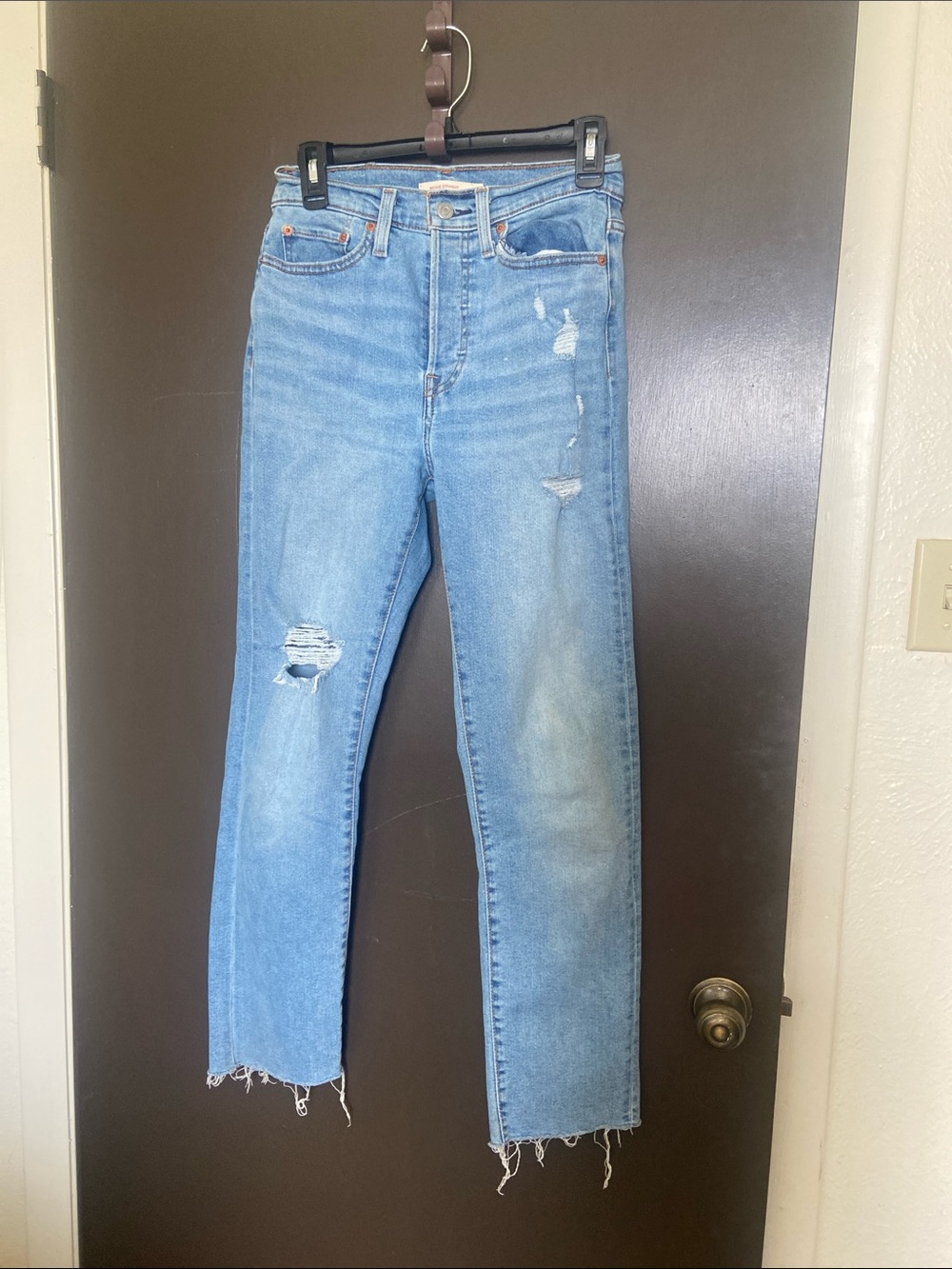 Levi’s Light Blue Distressed Women’s Jeans